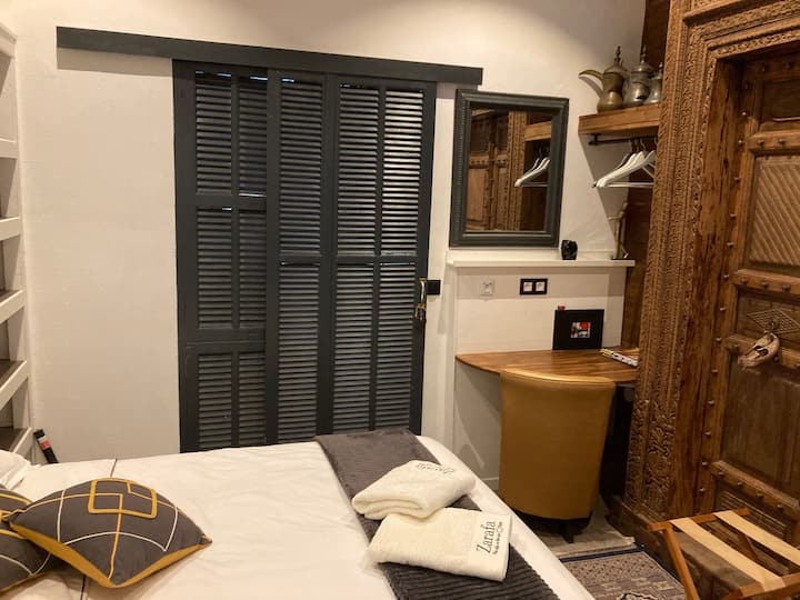 bd4ed667-e66e-4a78-95a0-5b5e319a69dd