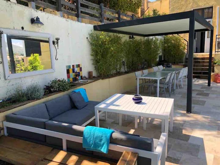 de593589-060e-4740-9c26-7d64c69abd1a